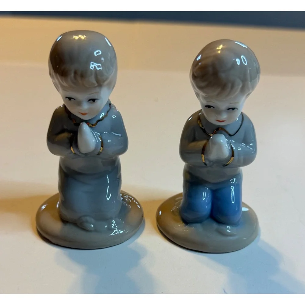 Vintage Praying Children Figurines Set of 2 Ceramic Boys‎ Girls Religious Decor